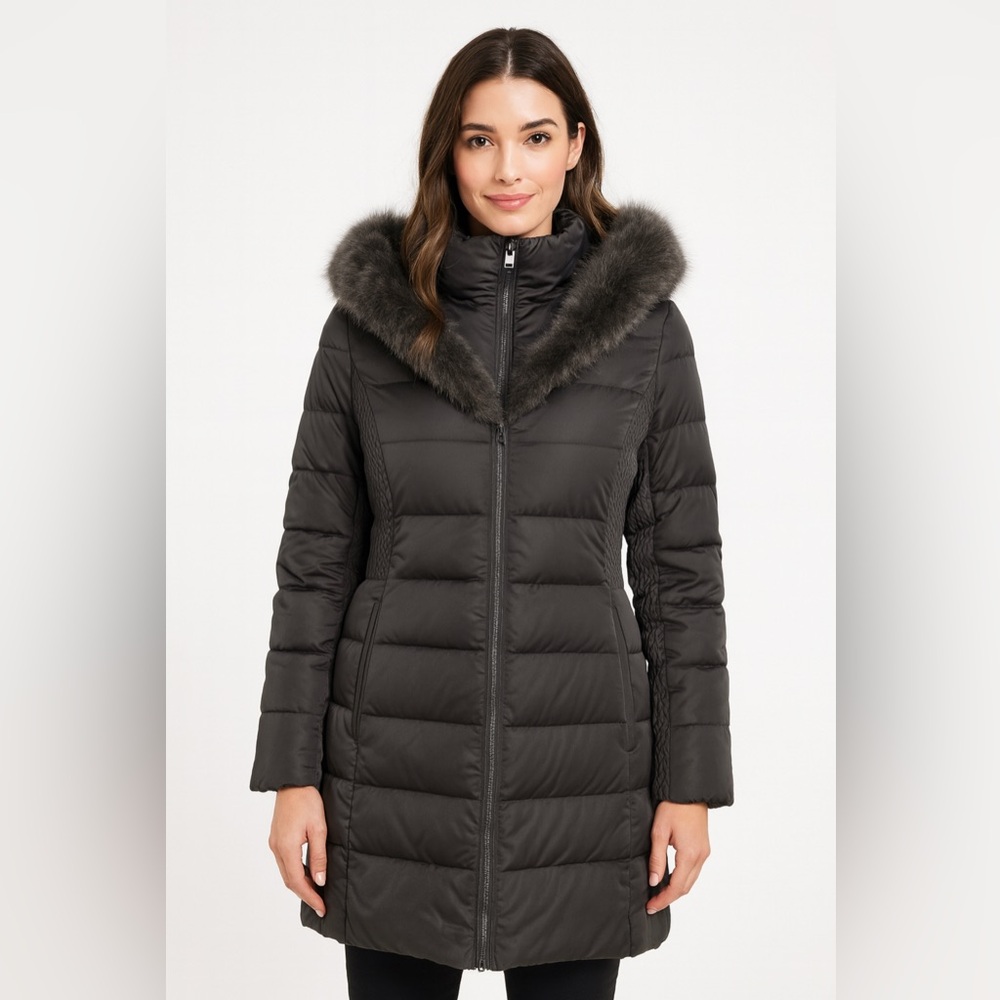 T Tahari women’s down winter coat with faux fur trimmed oversized hood